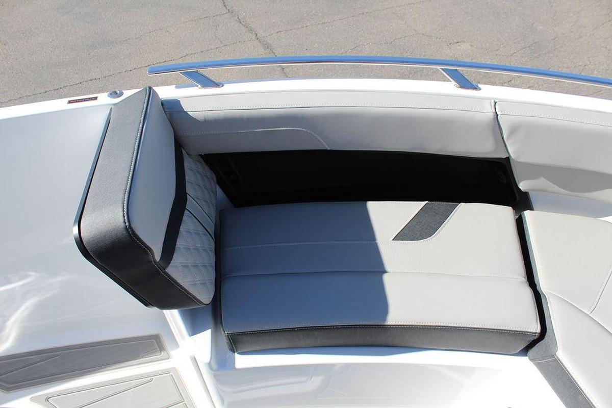 2025 Monterey Elite 27