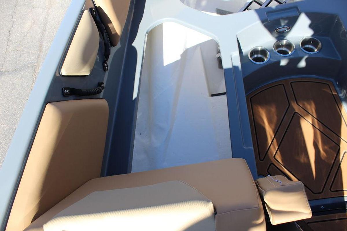 2025 Heyday Wake Boats WTSURF