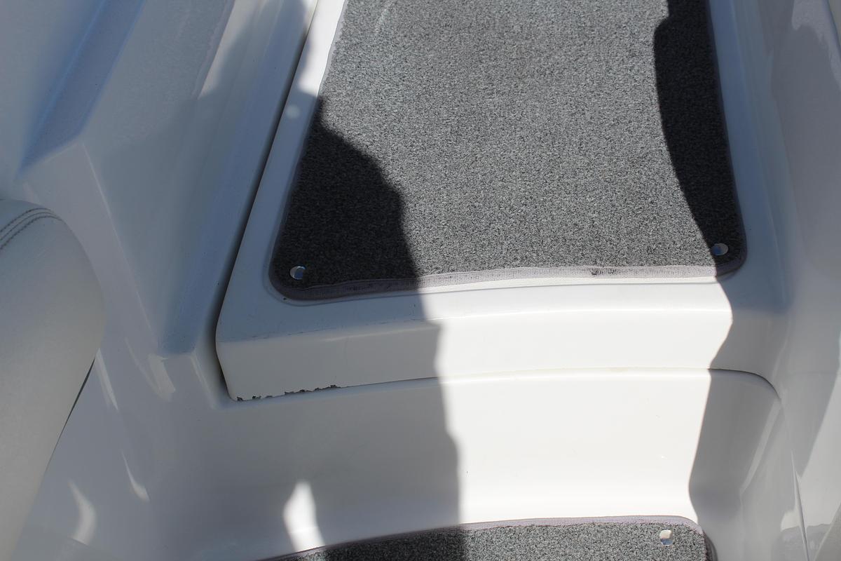 Used 2007 Cobalt 222 BR