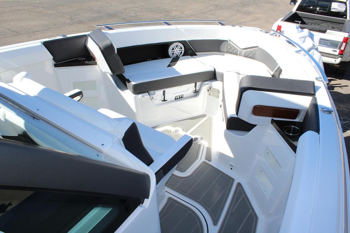 2026 Monterey Elite 30 OB