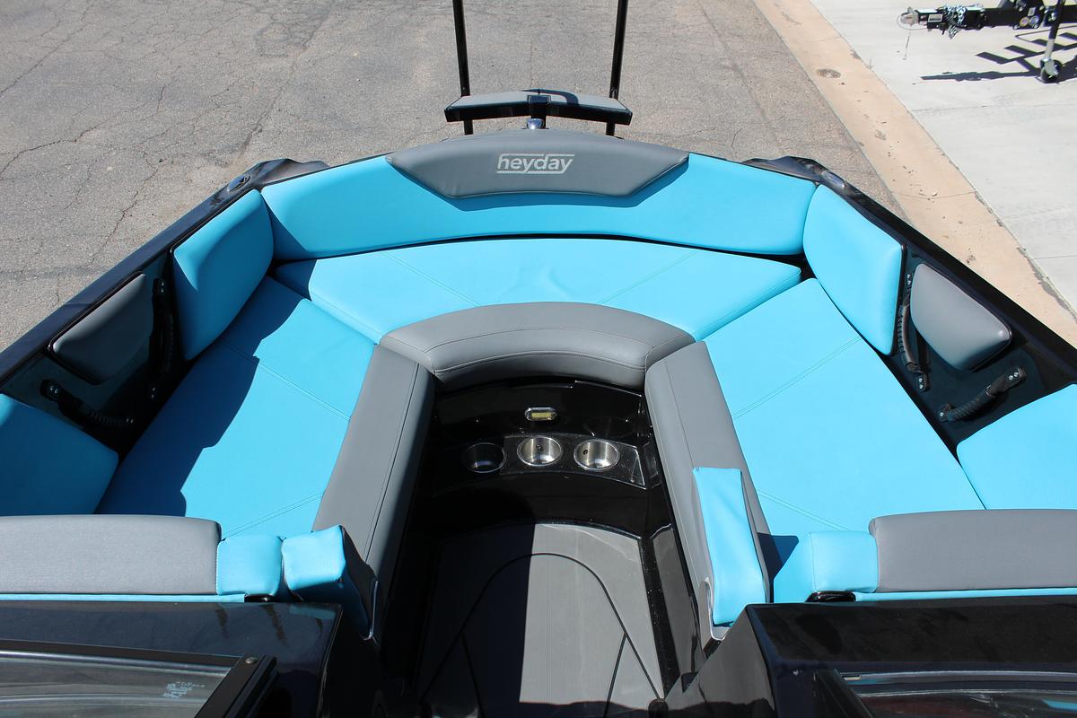 Used 2020 Heyday Wake Boats WTSURF