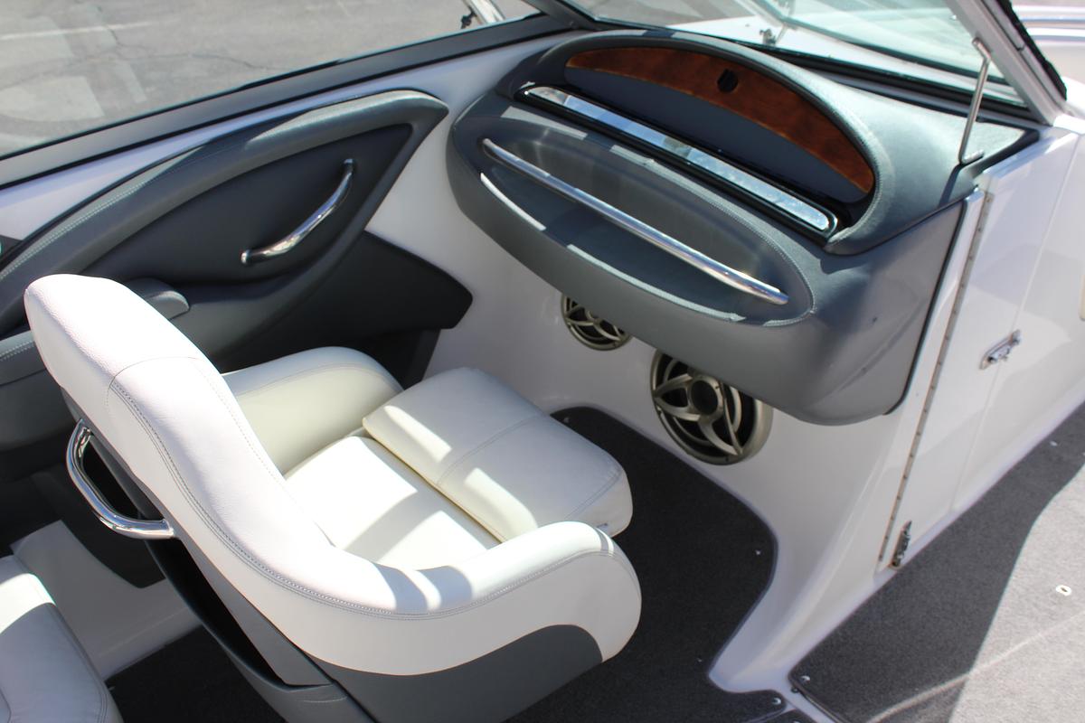 Used 2007 Cobalt 222 BR