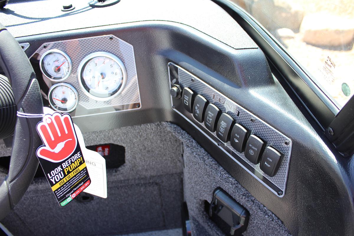 2026 Lund 1875 Impact XS Sport