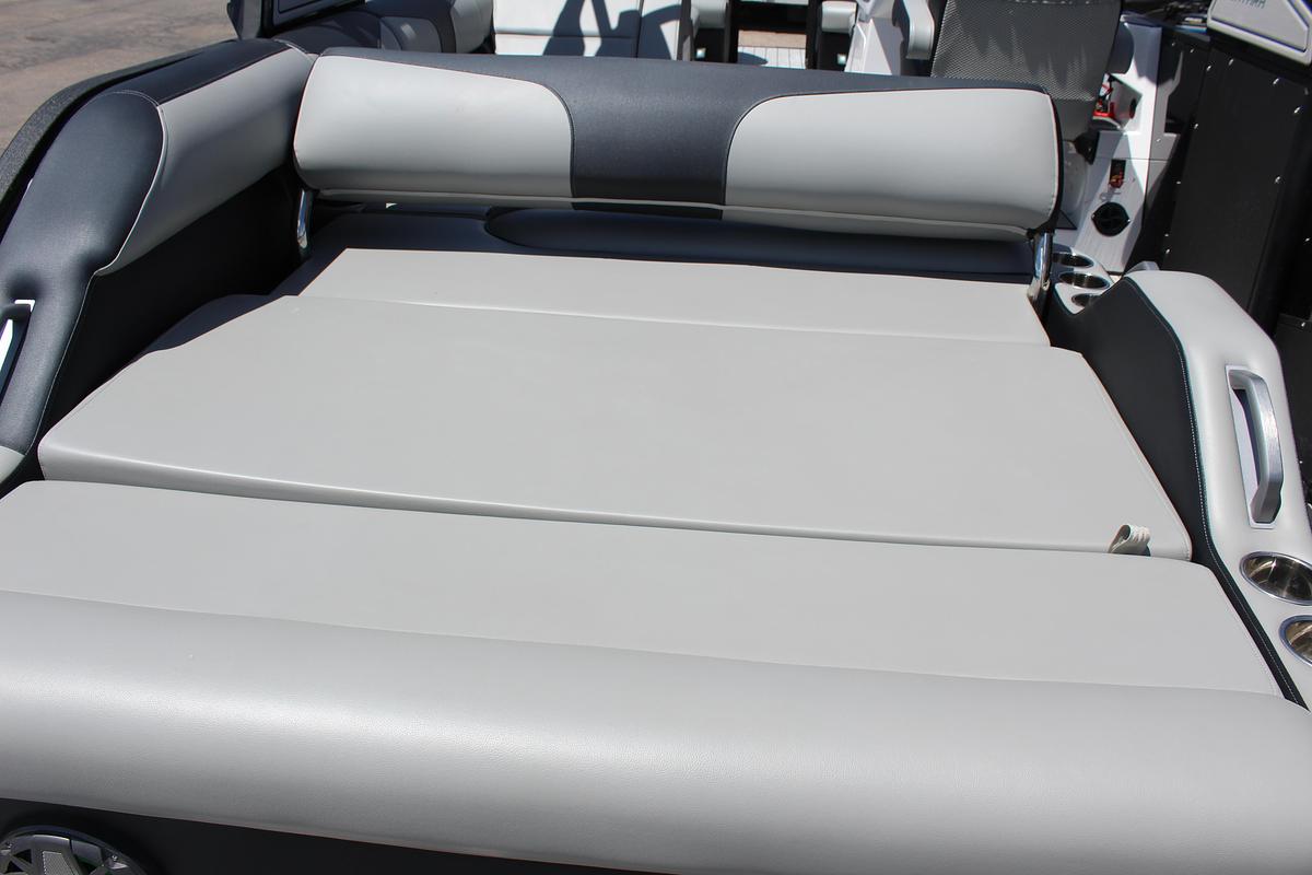 Used 2025 Montara 25 Surf Boss 2.0