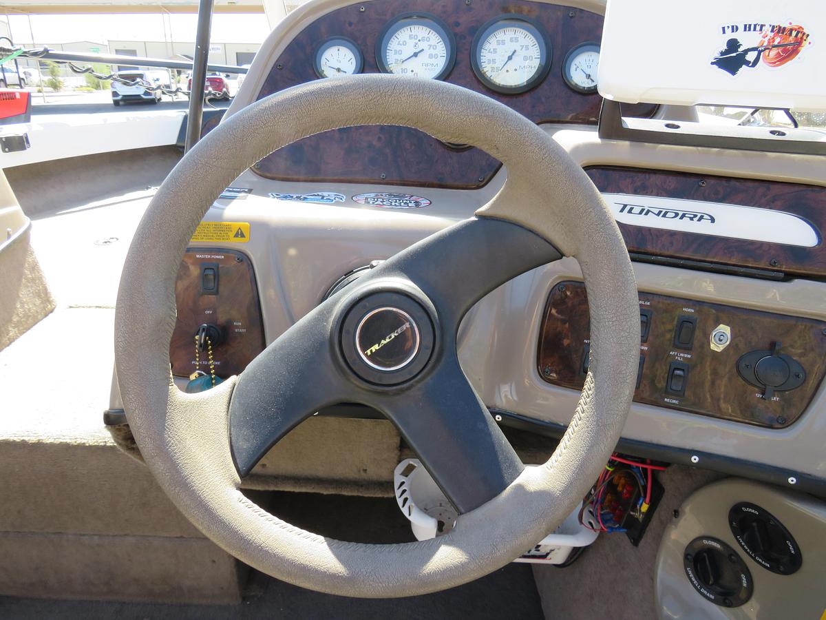 Used 2002 Tracker Tundra 18