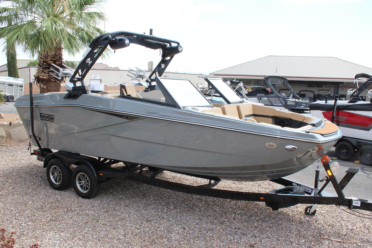 2027 Heyday Wake Boats H22