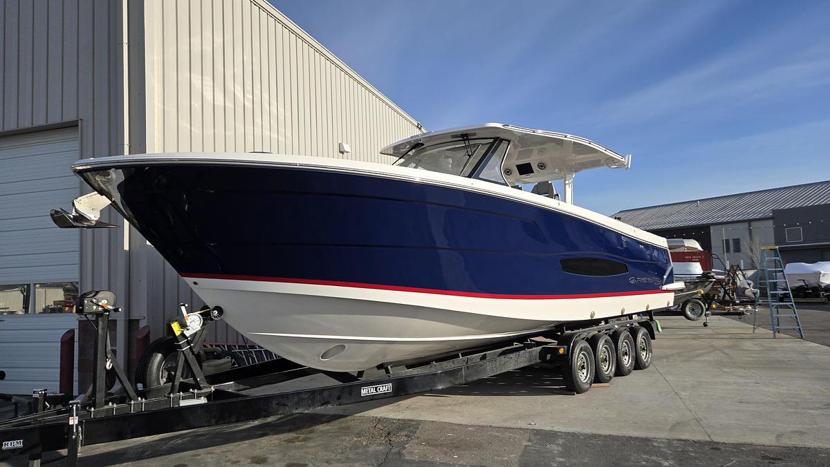 Regal 38 Surf (2026 Utah Boat Show Display Boat)
