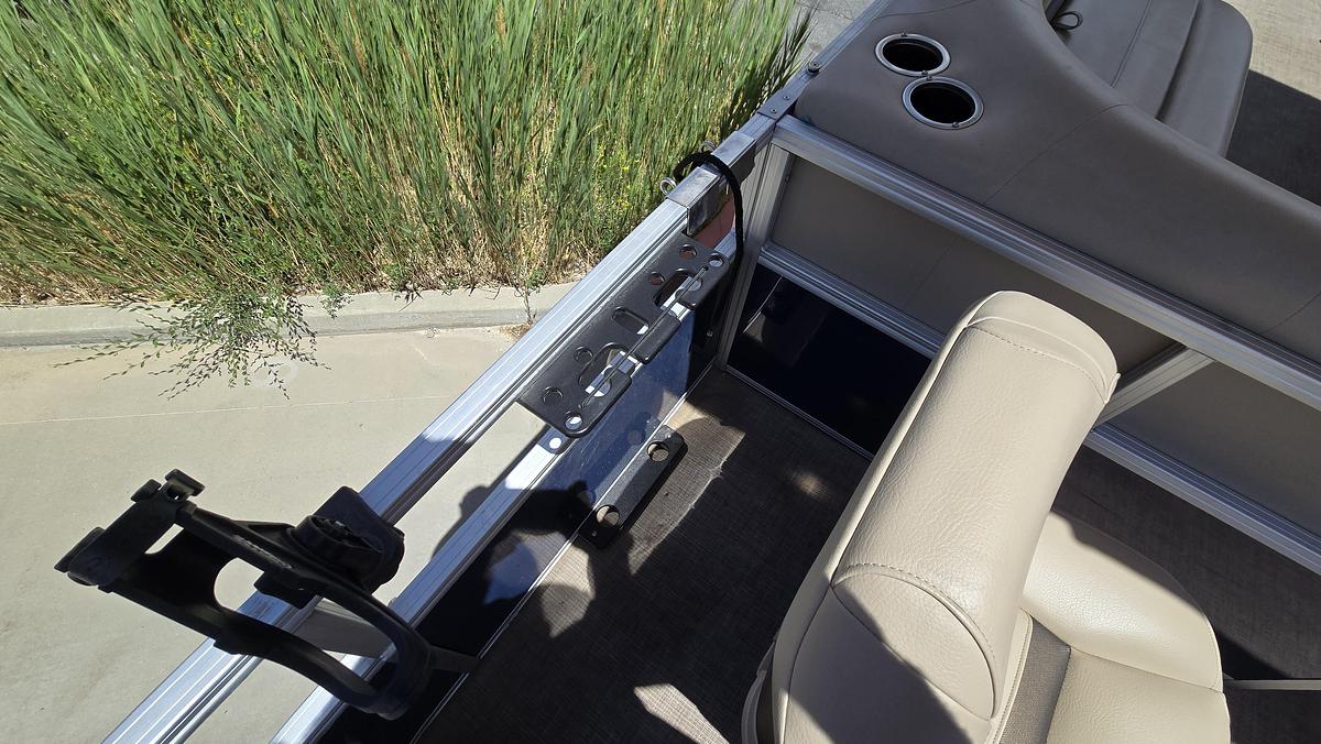 Used 2024 Tracker 18 DLX Bass Buggy