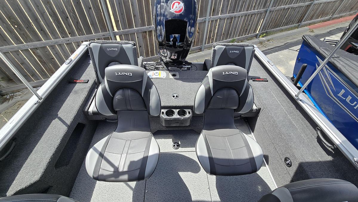 2026 Lund 1775 Impact XS Sport