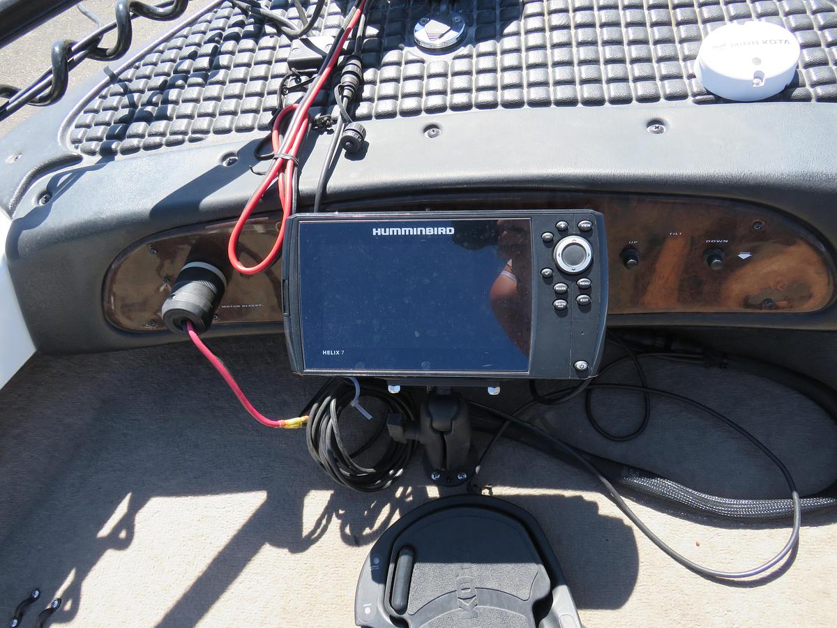 Used 2002 Tracker Tundra 18