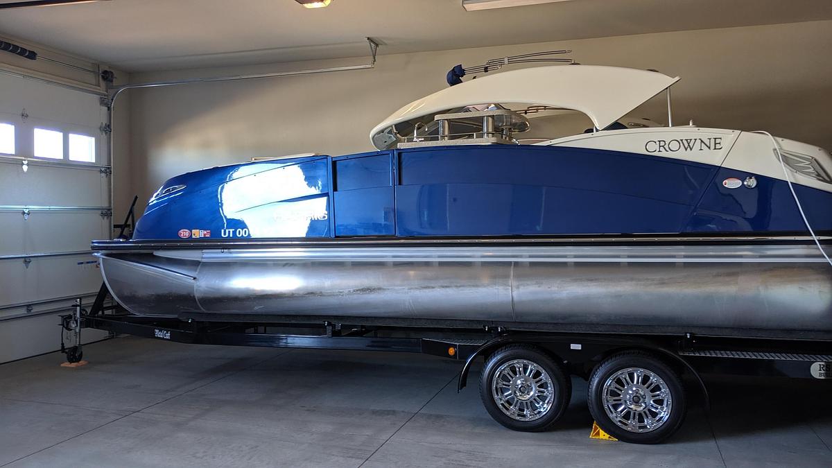 Used 2018 Harris CROWNE 250 DL