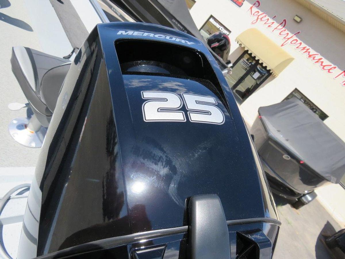 2025 Lund 1600 Fury Tiller