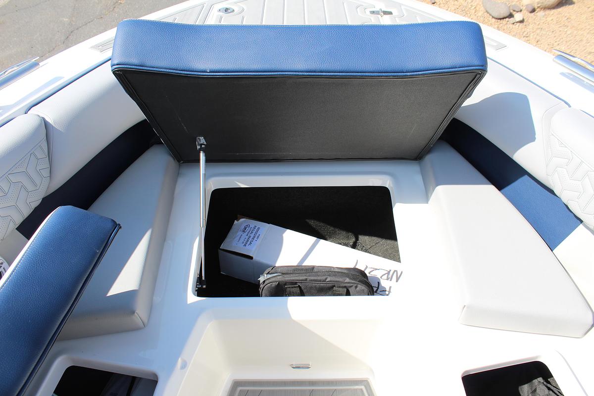 2026 Regal LS9 Surf Ultimate (Dealer Demo)