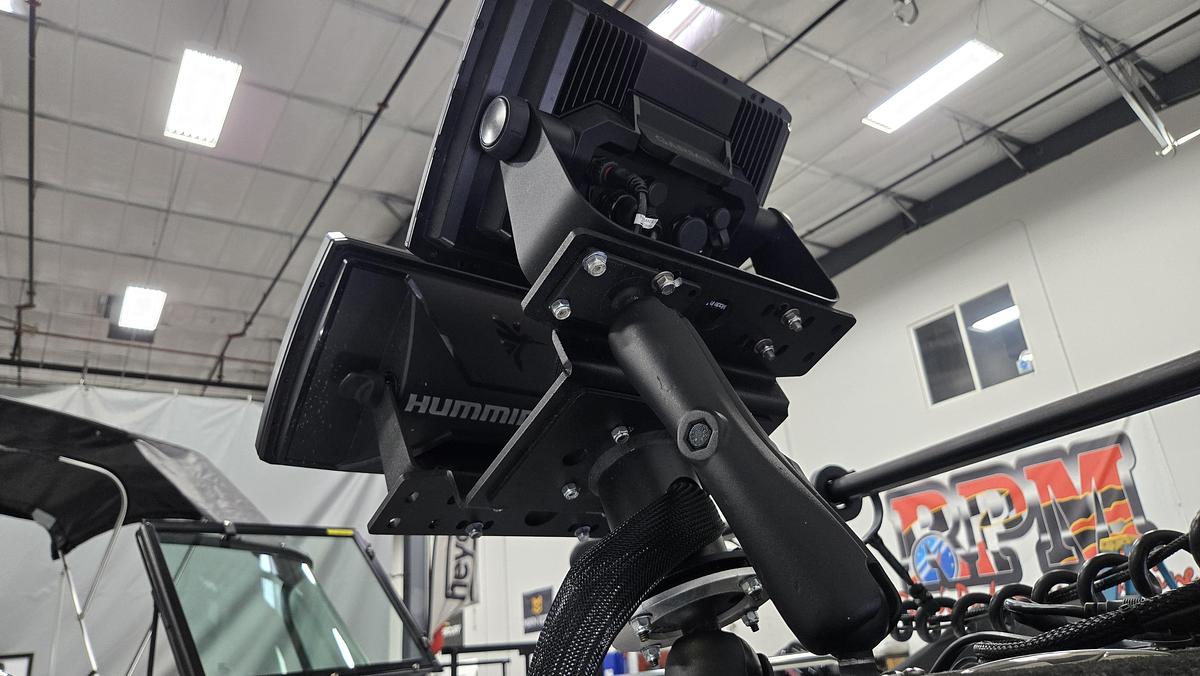 Used 2022 Lund 2275 Baron Sport