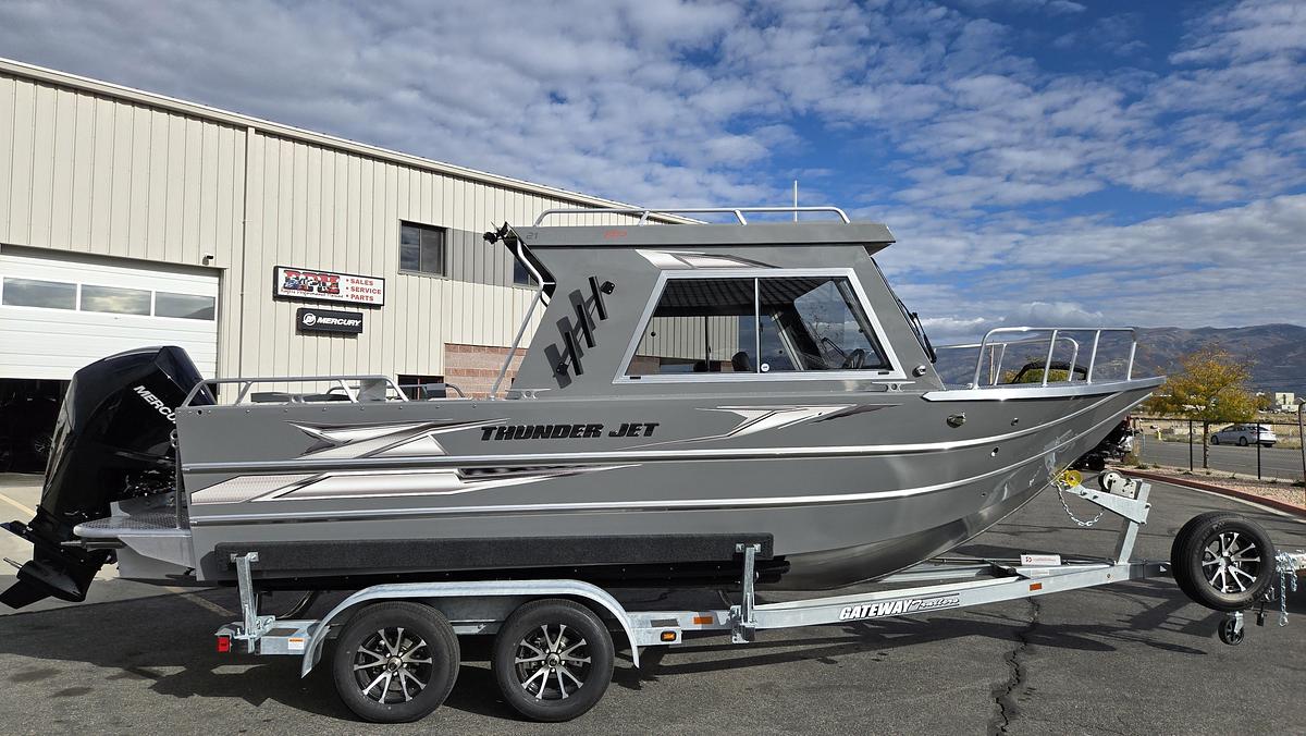 2027 Thunder Jet 21' Chinook Pro