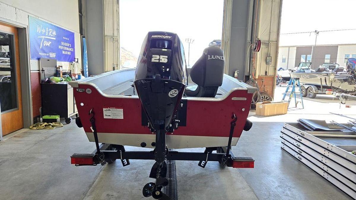 2025 Lund 1600 Fury Tiller