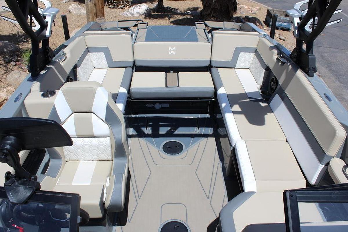 2025 Heyday Wake Boats H22