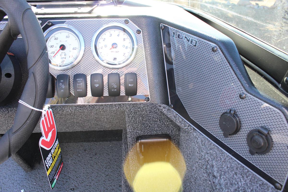 2026 Lund 1650 Angler Sport 