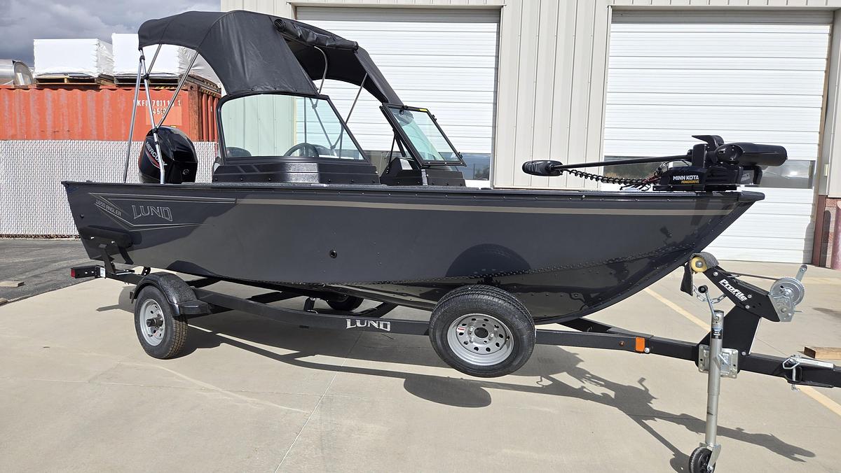 2027 Lund 1650 Angler Sport