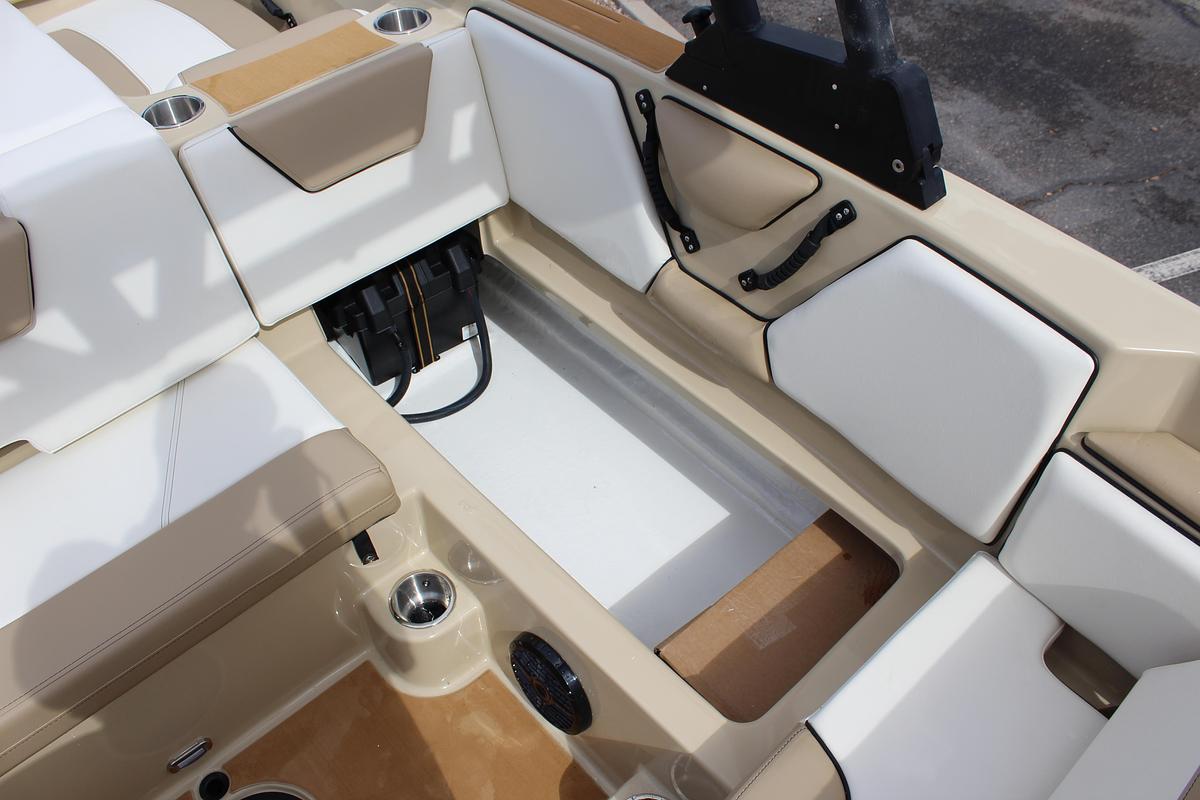 2026 Heyday Wake Boats WTSURF