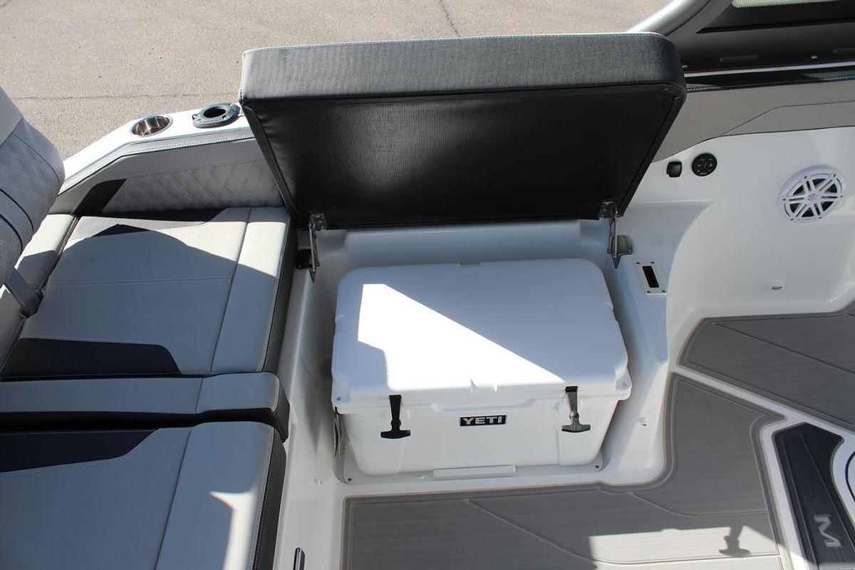 2025 Monterey Elite 27