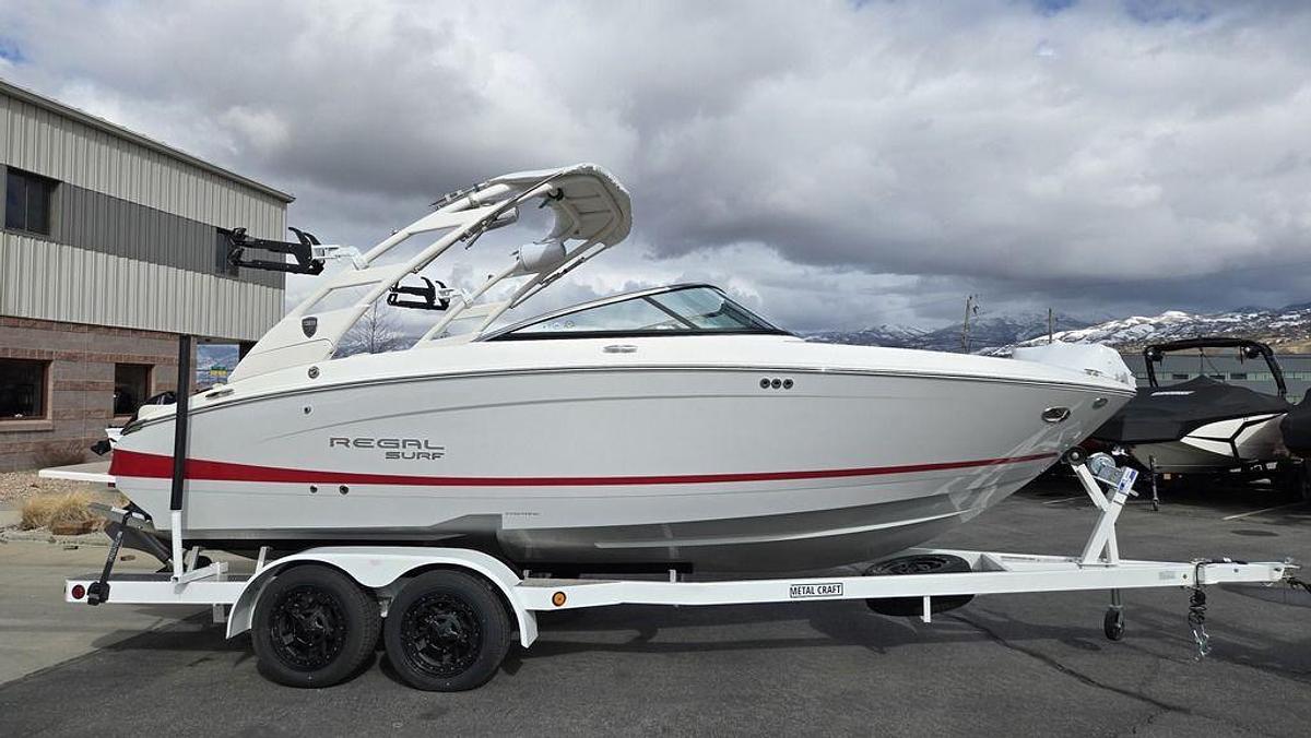 2025 Regal LS4 Surf