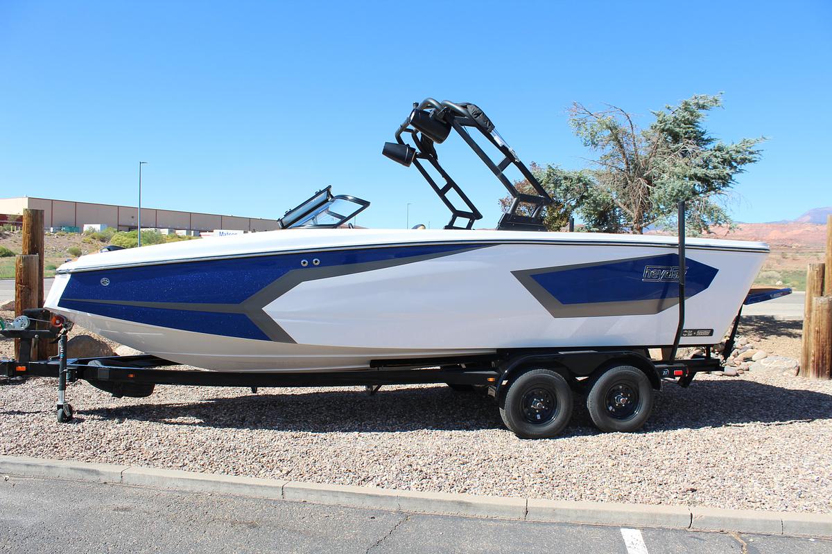 Heyday Wake Boats WTSURF