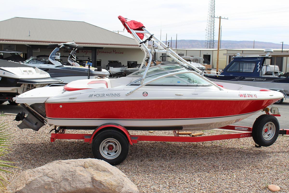 Used 2009 Fourwinns  H180