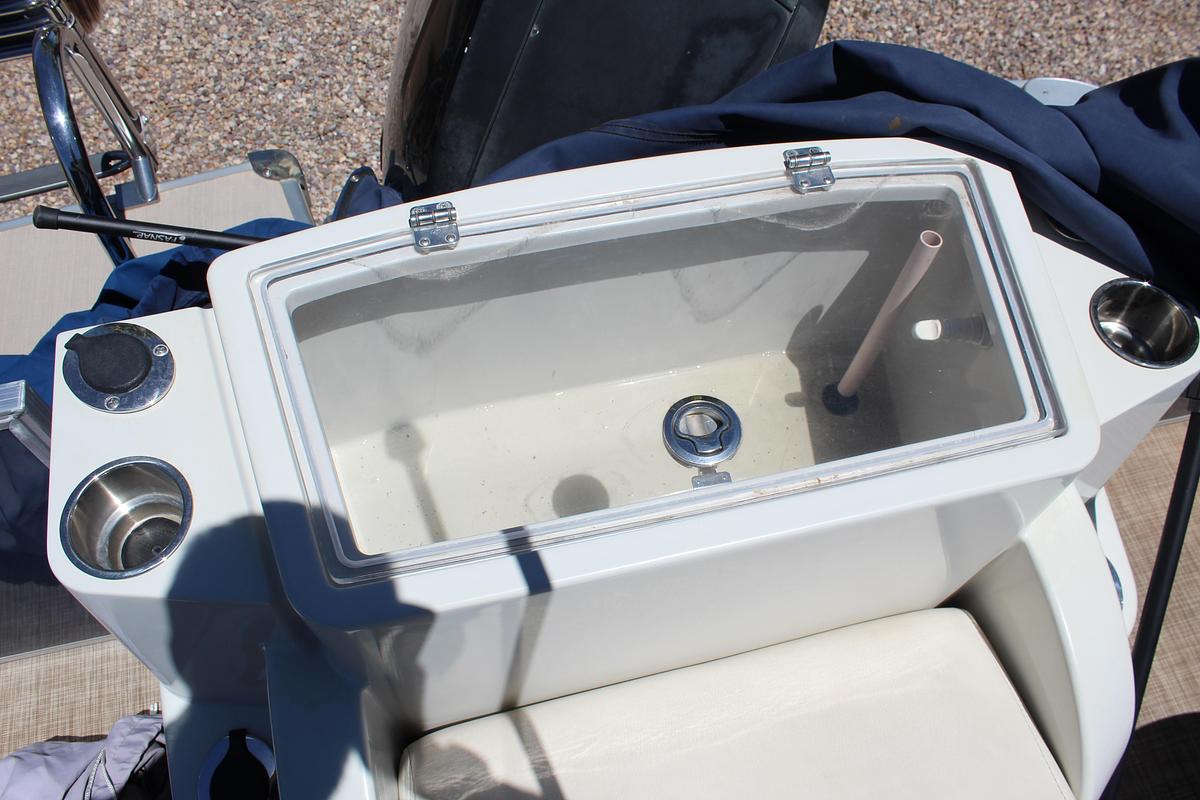 Used 2020 Berkshire 25 STS RearFish Tritoon