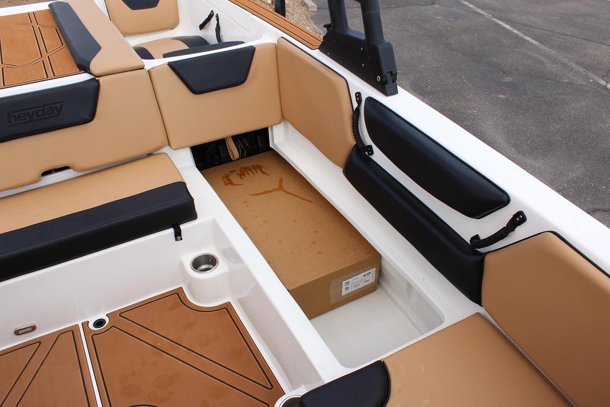 2026 Heyday Wake Boats Wt2 DC