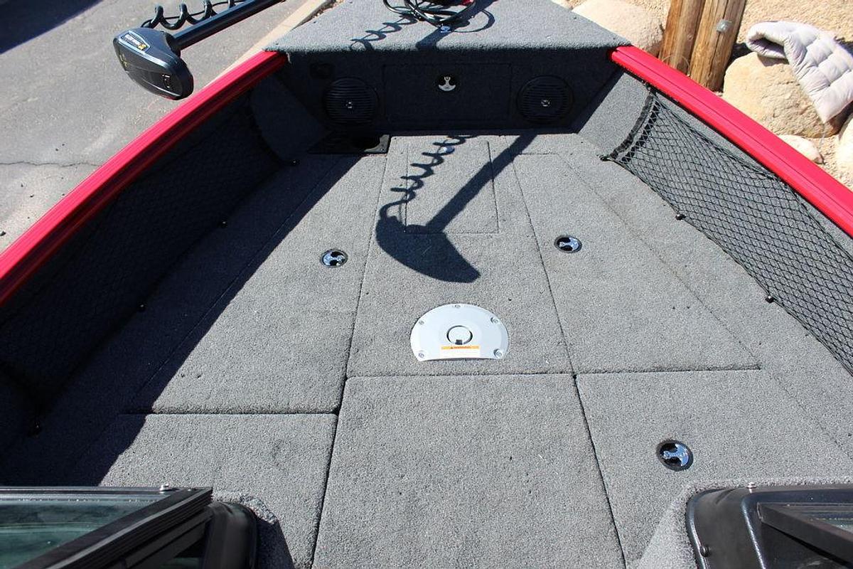 2025 Lund 1875 Impact XS Sport