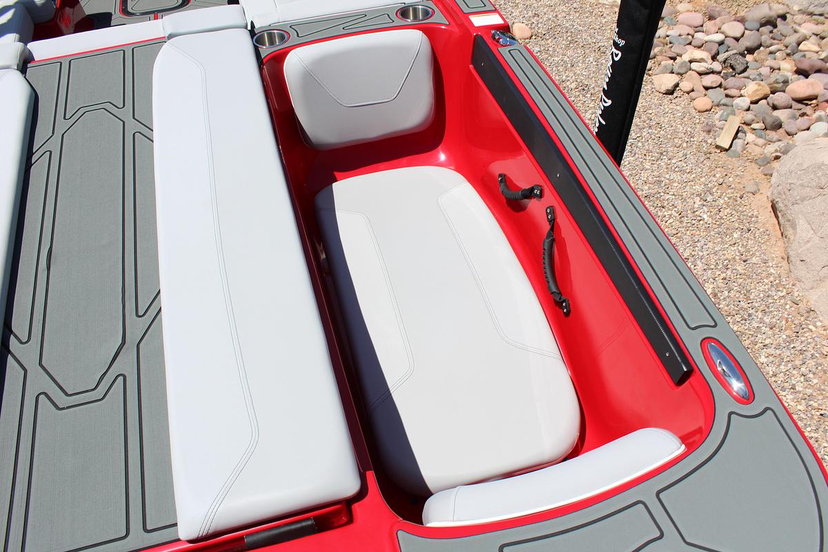 2025 Heyday Wake Boats WTSURF