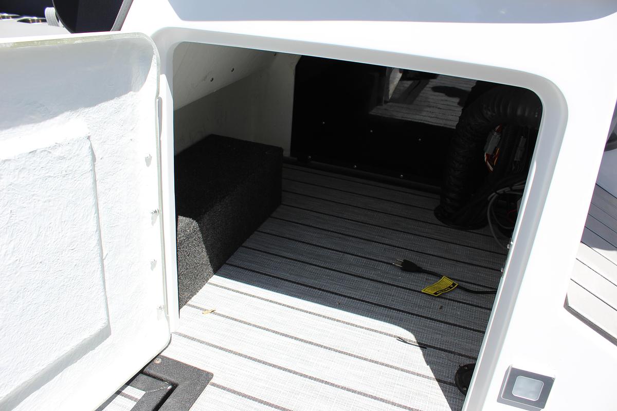 Used 2025 Montara 25 Surf Boss 2.0