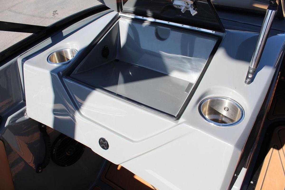 2025 Heyday Wake Boats WTSURF