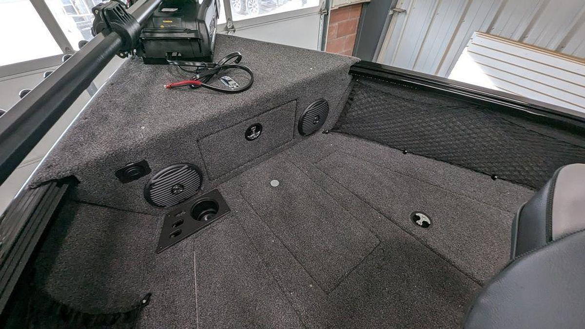 2025 Lund 1875 Impact XS Sport