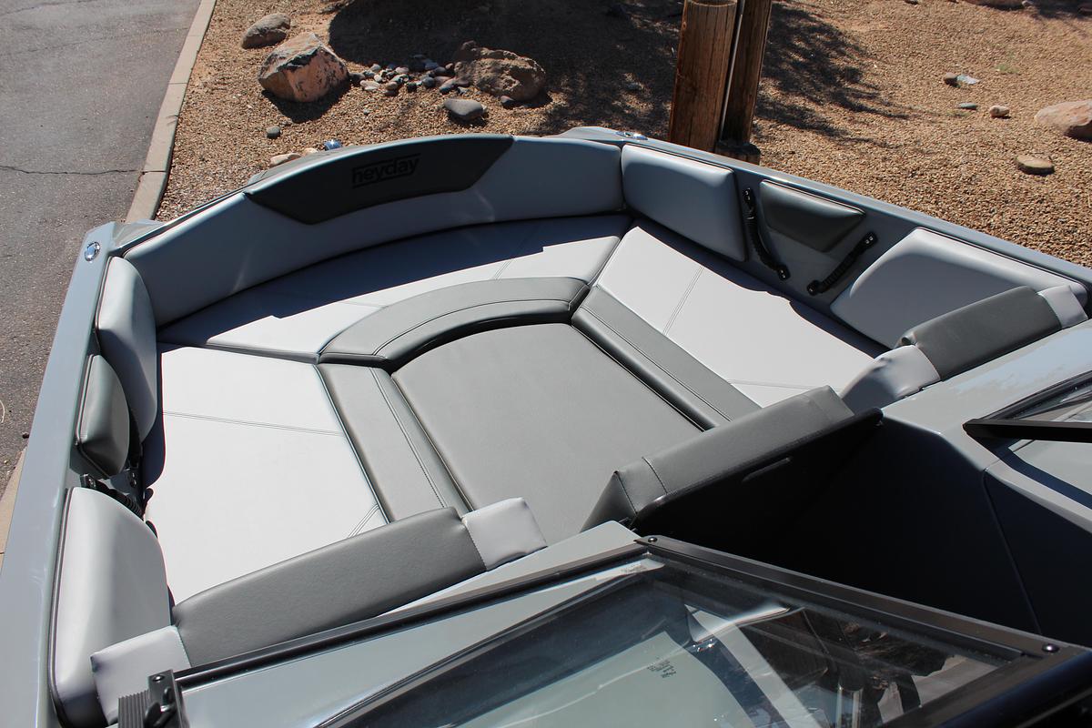 2026 Heyday Wake Boats WTSURF