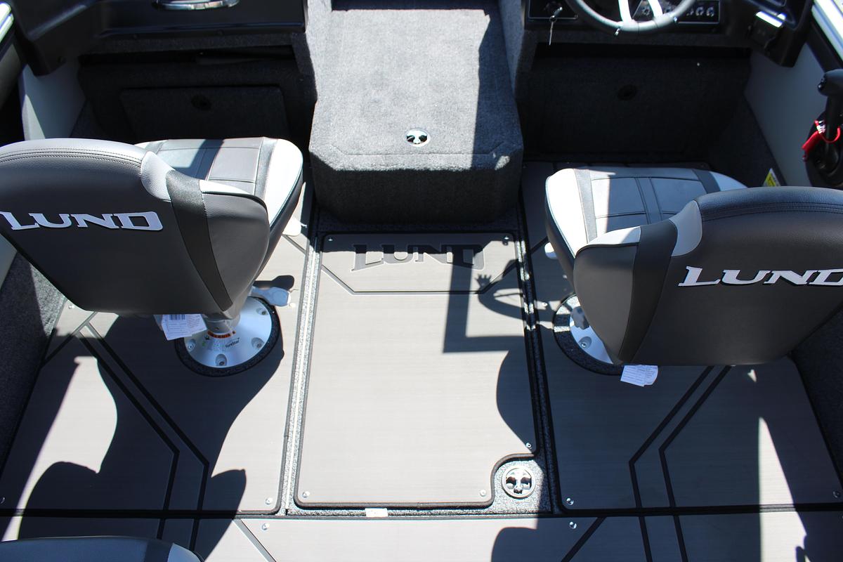 Used 2026 Lund 1875 Crossover XS Sport