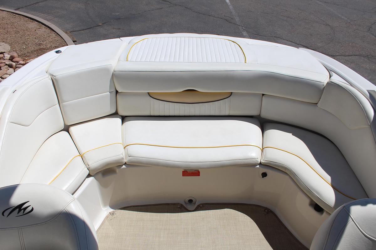 Used 2008 Monterey 214fs