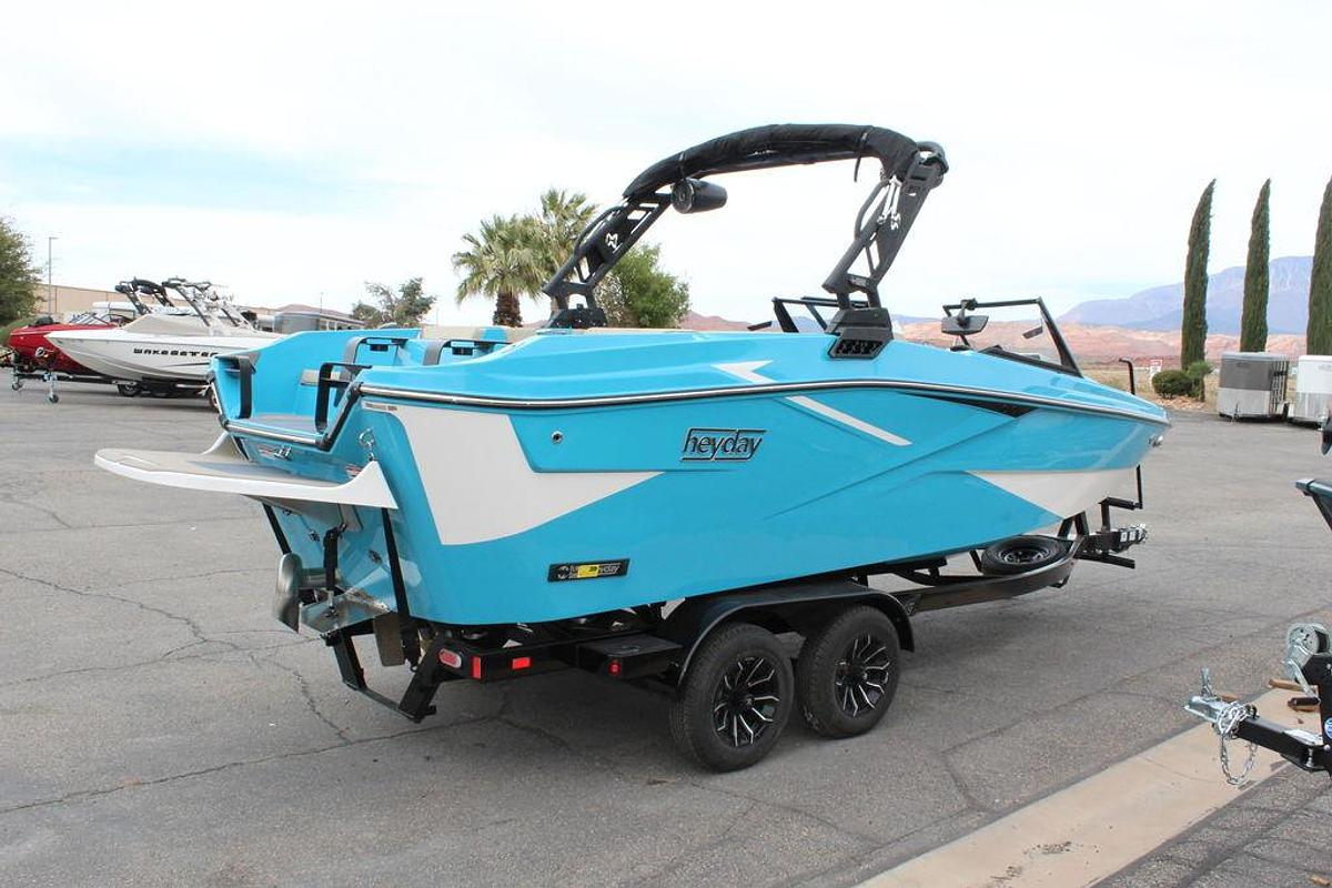 2025 Heyday Wake Boats H22