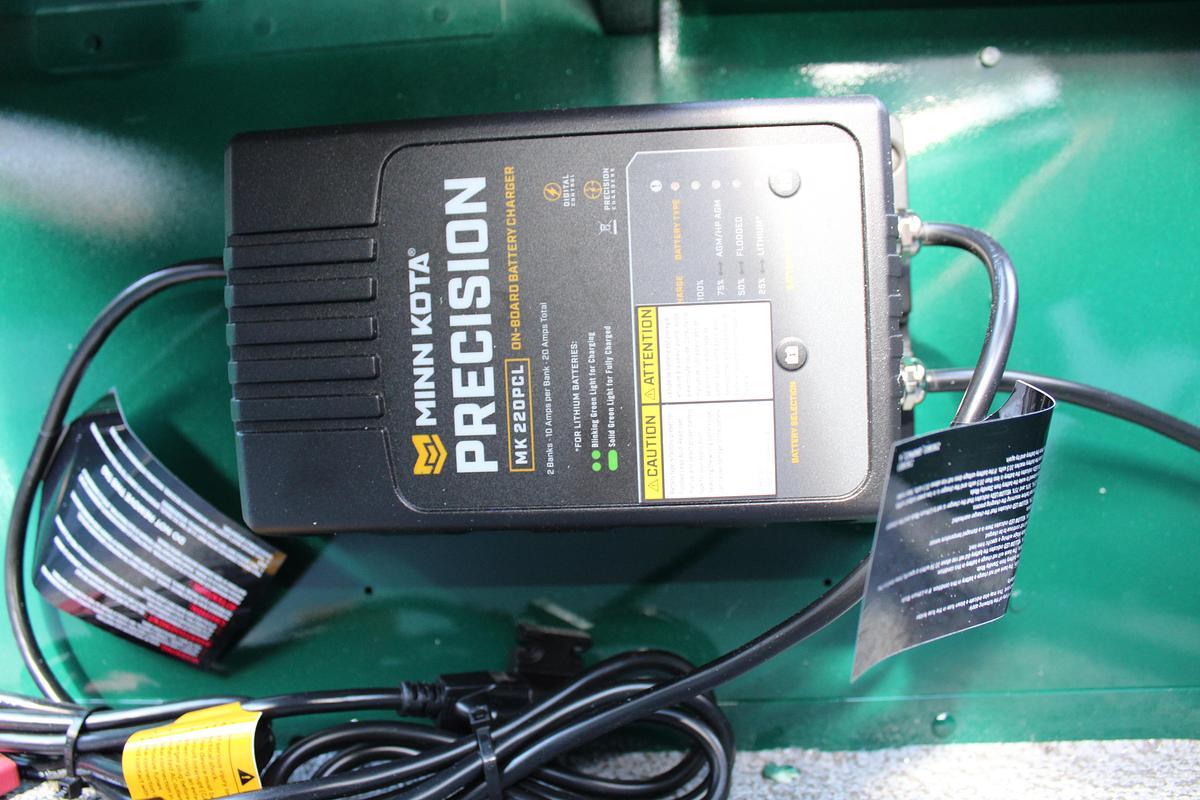 2026 Lund 1650 Angler SS