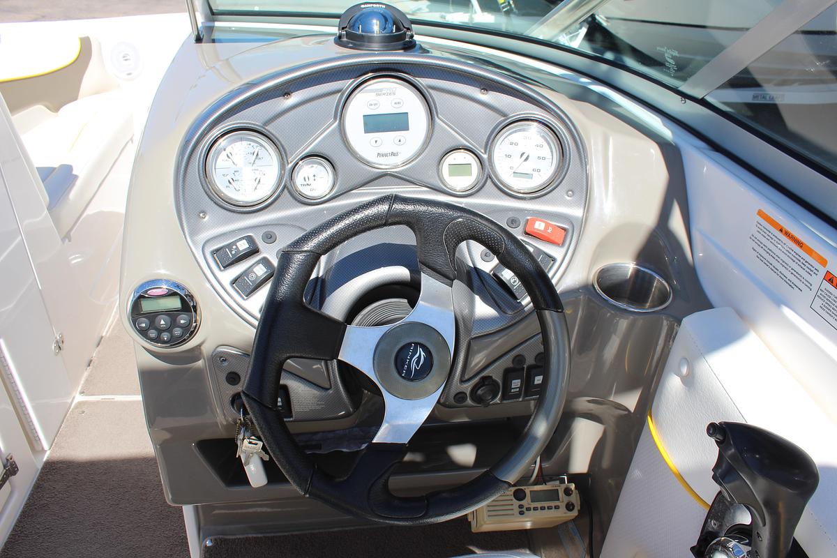 Used 2008 Rinker 246 Captiva