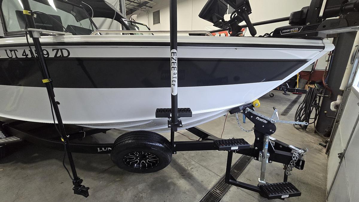 Used 2022 Lund 2275 Baron Sport