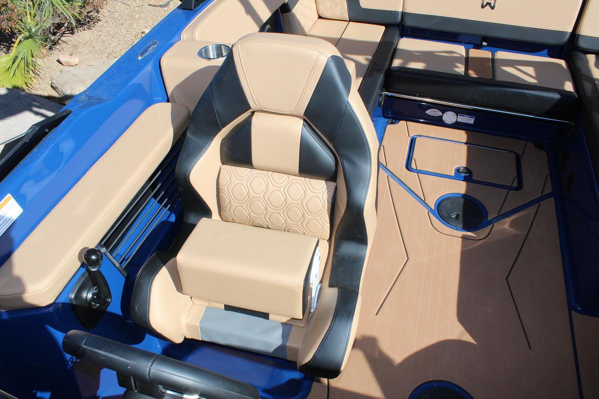 2026 Heyday Wake Boats H22