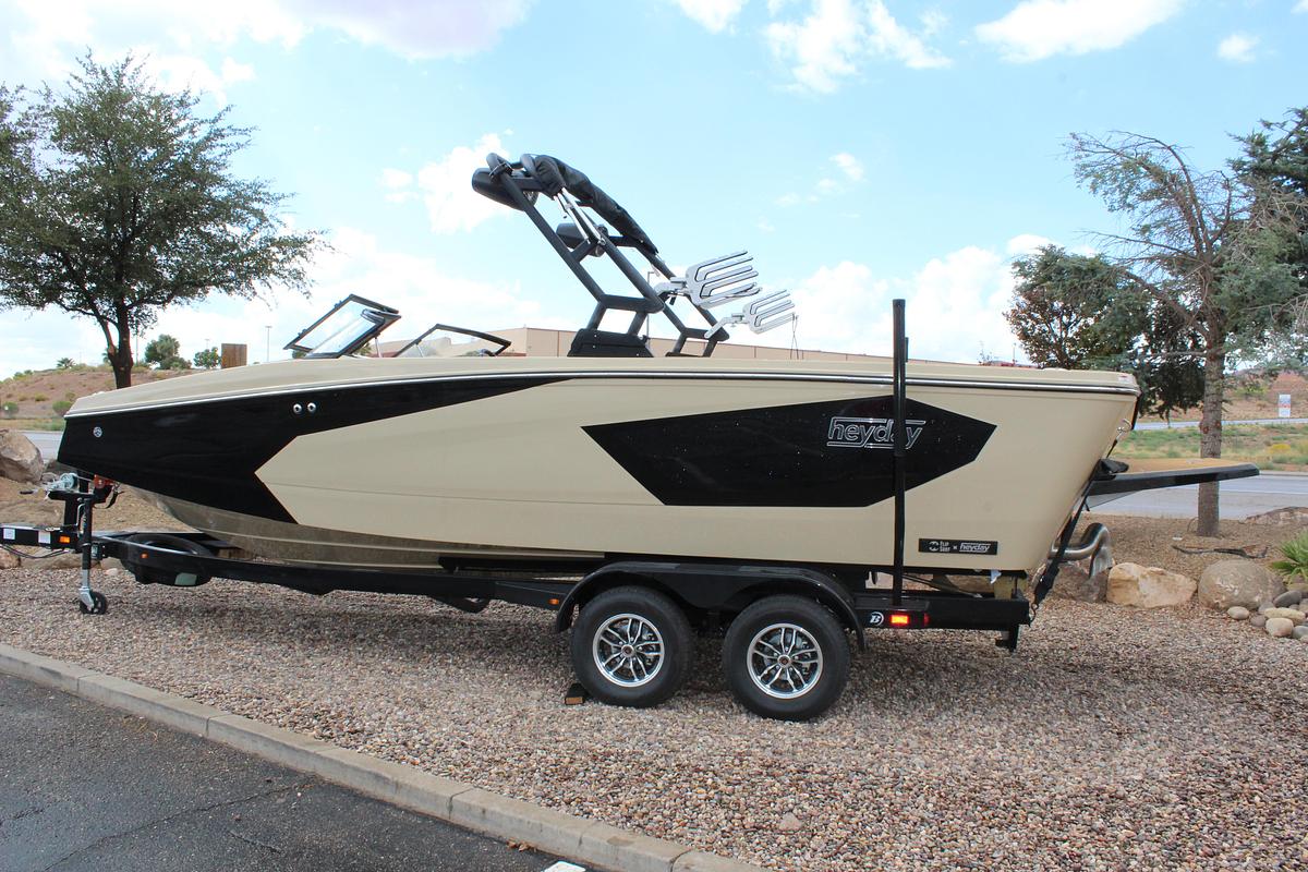 2026 Heyday Wake Boats WTSURF