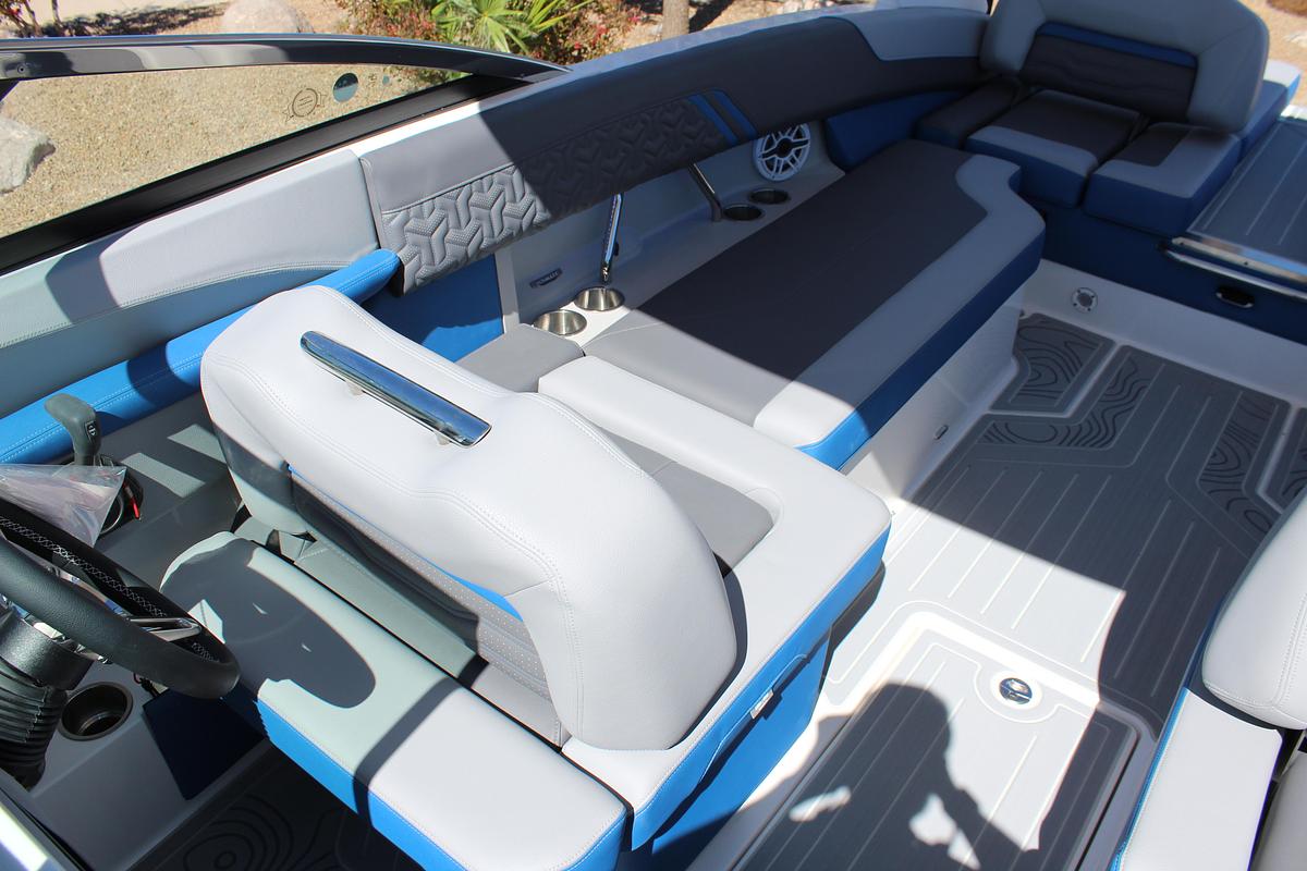 2026 Regal LS6 SURF ULTIMATE