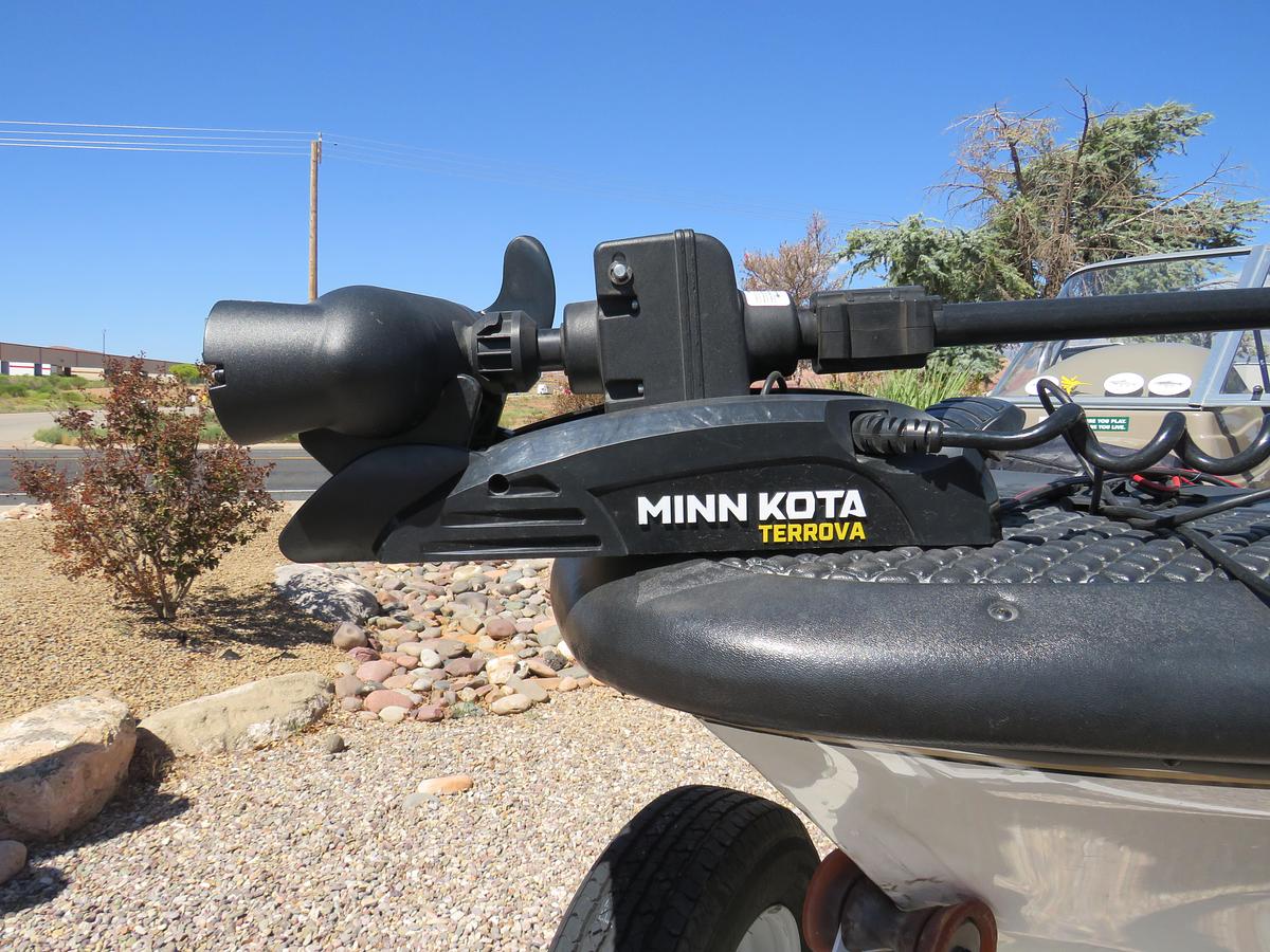 Used 2002 Tracker Tundra 18