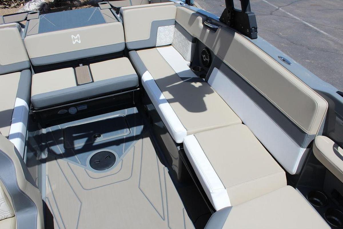 2025 Heyday Wake Boats H22