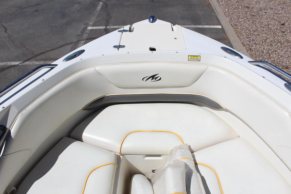 Used 2008 Monterey 214fs