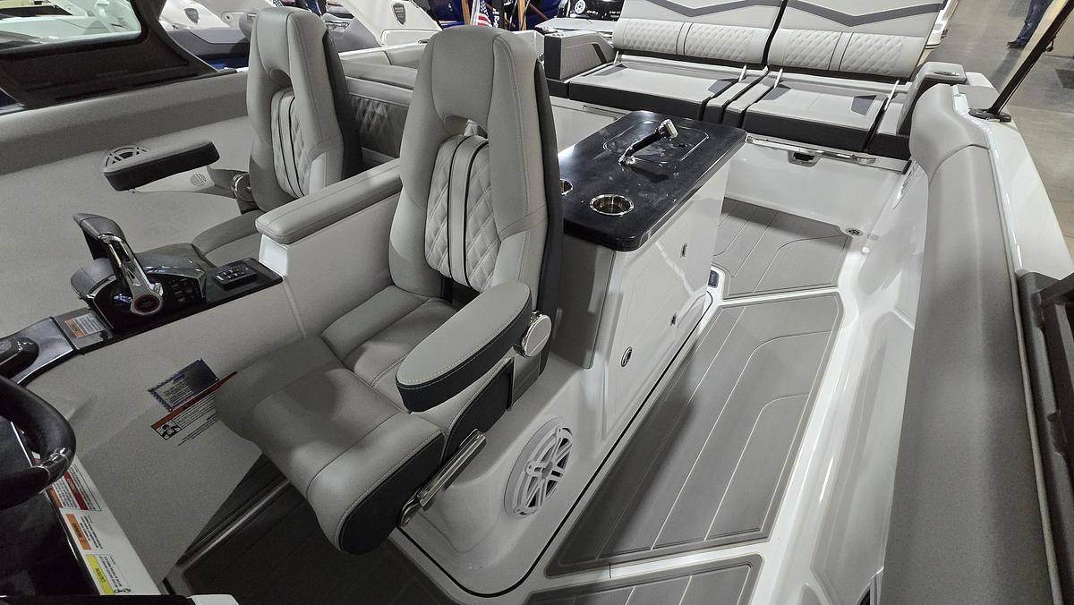 2026 Monterey Elite 30 OB