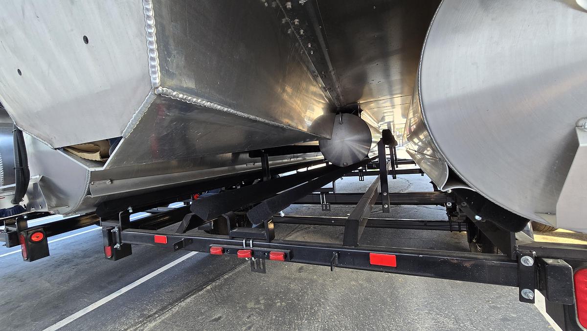 2026 Bentley 223 4PT Pontoon 3/4 Tube 